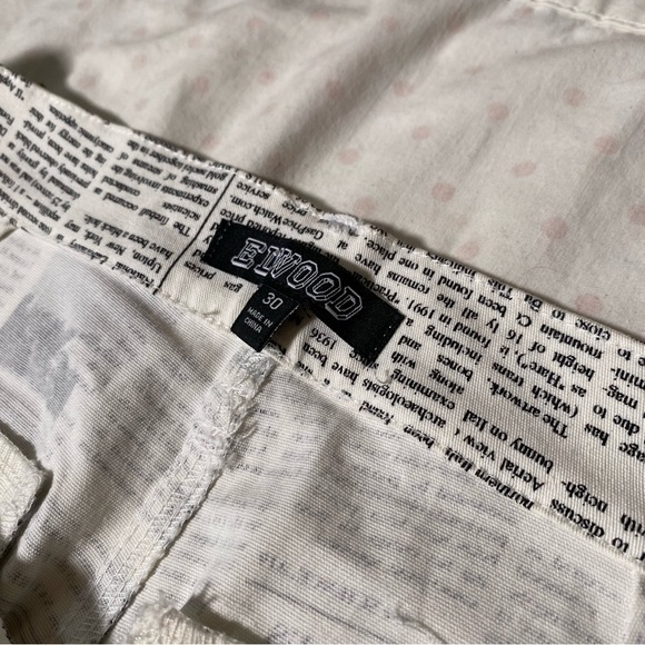 ELMWOOD NEWSPAPER PRINT MATCHING SET - Picture 4 of 14